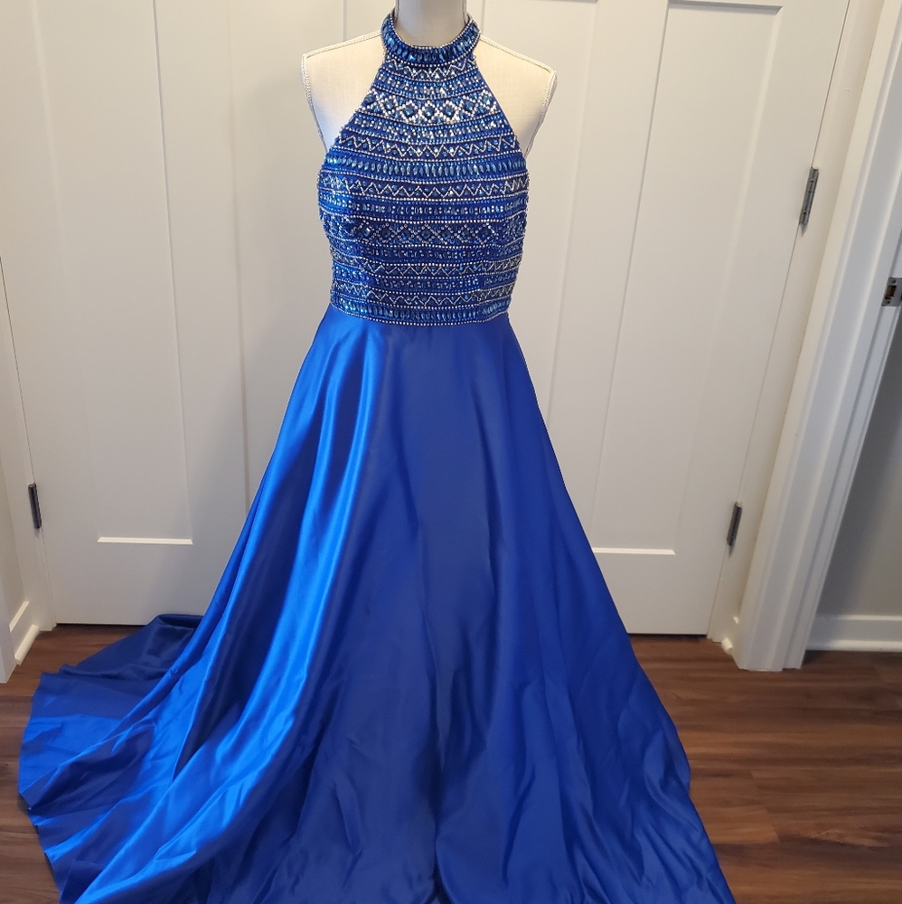 BEAUTIFUL Evening Gown